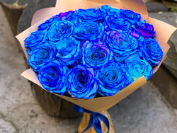 Синие розы в крафт