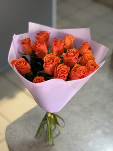 Букет коралловых роз