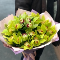 Букет из 25 орхидей