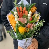 Кликните для увеличения изображения Букет с колбасками