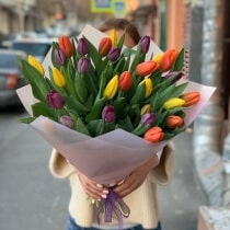 Кликните для увеличения изображения 27 тюльпанов и Raffaello 200 гр.