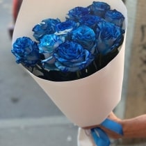 11 Синих роз в крафте