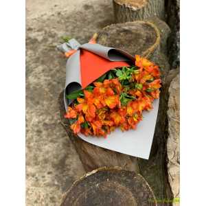 Букет оранжевых альстромерий