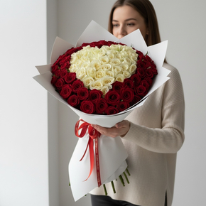 Букет «Сердце из 101 розы»